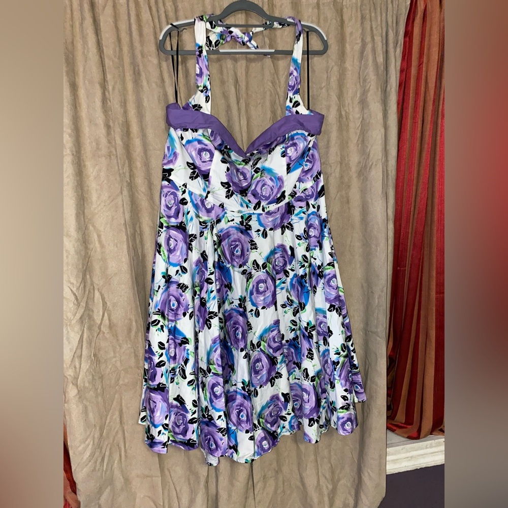 50’ inspired Bettie Paige Tatyana halter dressflowing light dress,very feminine